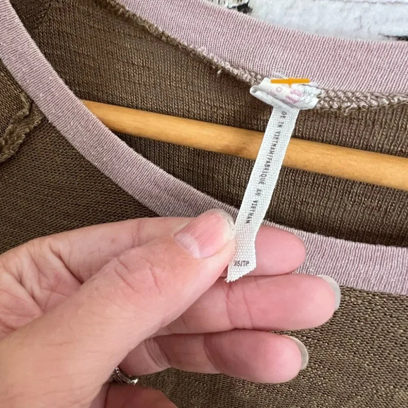 Intimately free people brown pink distressed too blouse size xs - Picture 10 of 11